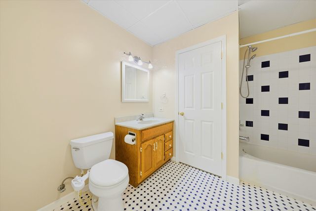 6612 Western Avenue, Willowbrook, IL 60527
