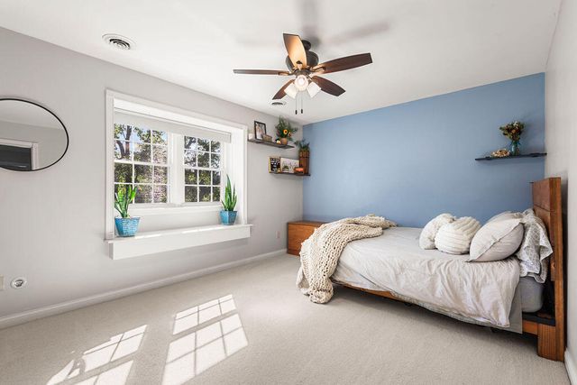 513 Kinsale Court, Valparaiso, IN 46385