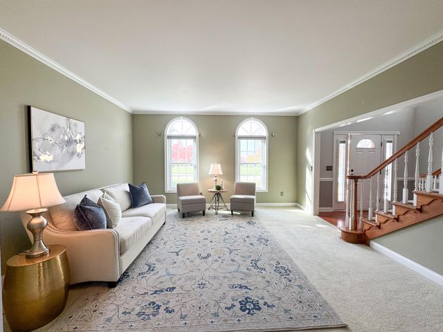 513 Kinsale Court, Valparaiso, IN 46385