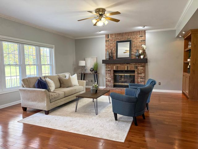 513 Kinsale Court, Valparaiso, IN 46385