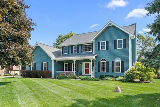 513 Kinsale Court, Valparaiso, IN 46385