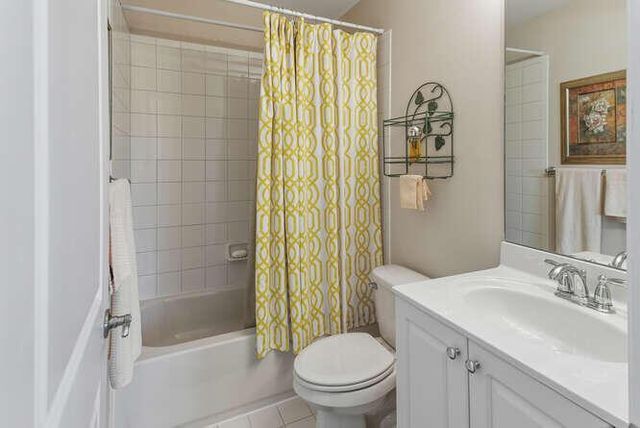 7401 Sarentino Lane 211, Boynton Beach, FL 33437