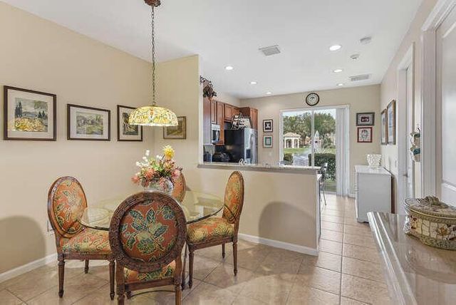 7401 Sarentino Lane 211, Boynton Beach, FL 33437
