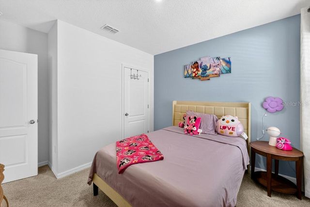 33470 ALWAYS DREAMING COURT, Sorrento, FL 32776