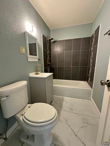 3432 SE Bryant ST, Topeka, KS 66612