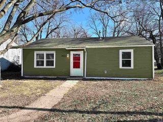 3432 SE Bryant ST, Topeka, KS 66612