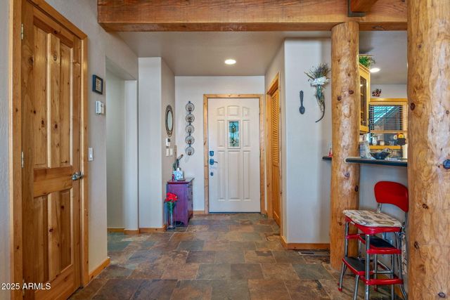 2337 PUMA Circle, Overgaard, AZ 85933