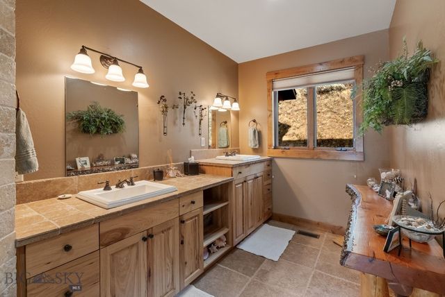 176 Game Trail Road, Bozeman, MT 59715