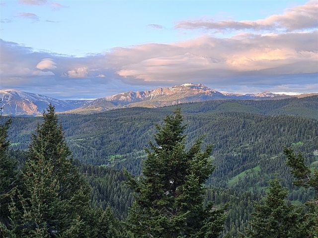 176 Game Trail Road, Bozeman, MT 59715