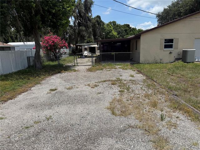 1244 COUNTY ROAD 437, Lake Panasoffkee, FL 33538