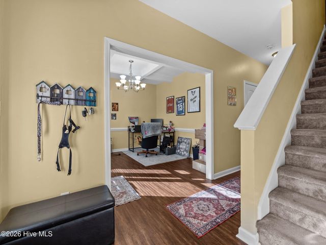 404 Kinroff Drive, Hubert, NC 28539