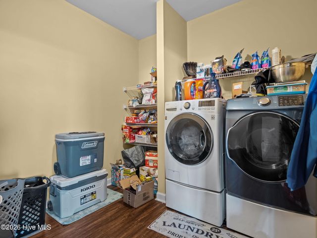 404 Kinroff Drive, Hubert, NC 28539