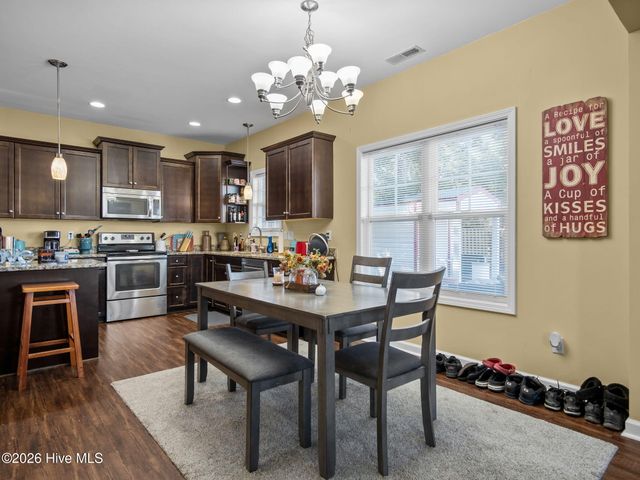 404 Kinroff Drive, Hubert, NC 28539