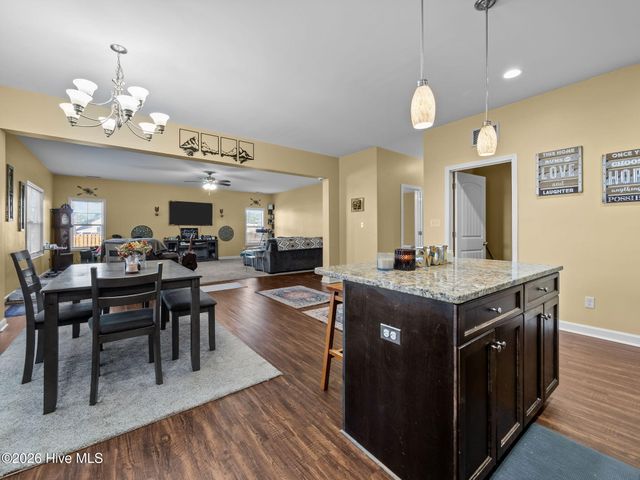 404 Kinroff Drive, Hubert, NC 28539