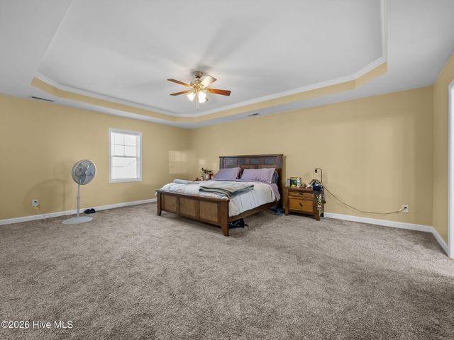 404 Kinroff Drive, Hubert, NC 28539