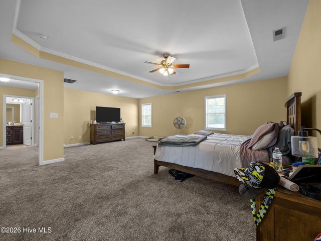 404 Kinroff Drive, Hubert, NC 28539