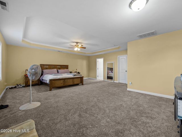 404 Kinroff Drive, Hubert, NC 28539