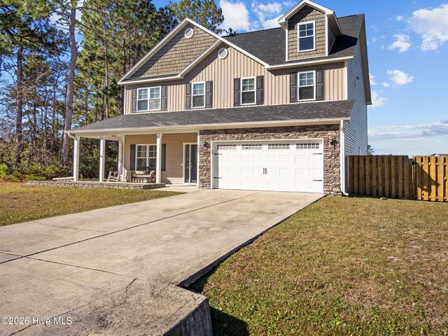 404 Kinroff Drive, Hubert, NC 28539