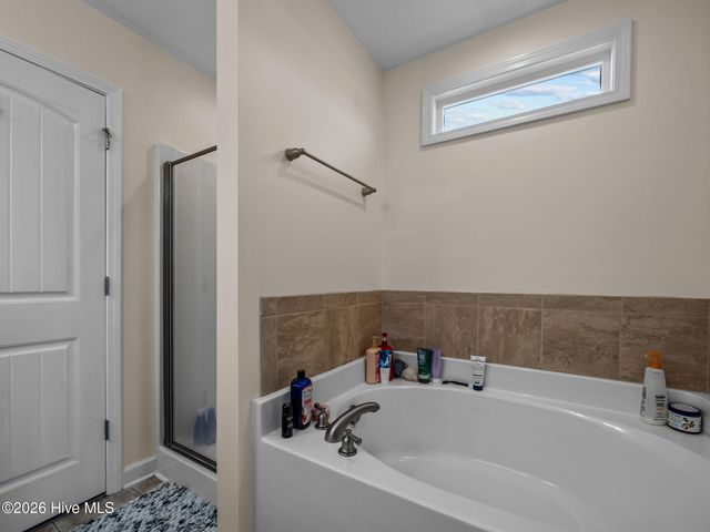 404 Kinroff Drive, Hubert, NC 28539