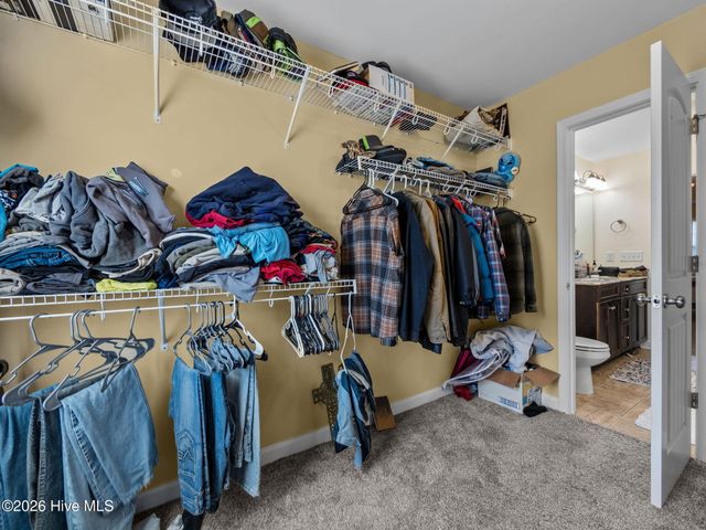 404 Kinroff Drive, Hubert, NC 28539