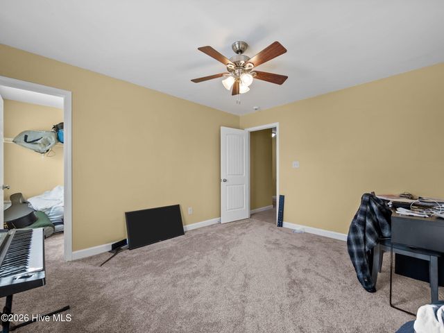 404 Kinroff Drive, Hubert, NC 28539