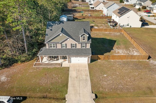 404 Kinroff Drive, Hubert, NC 28539