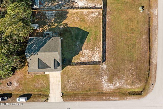 404 Kinroff Drive, Hubert, NC 28539