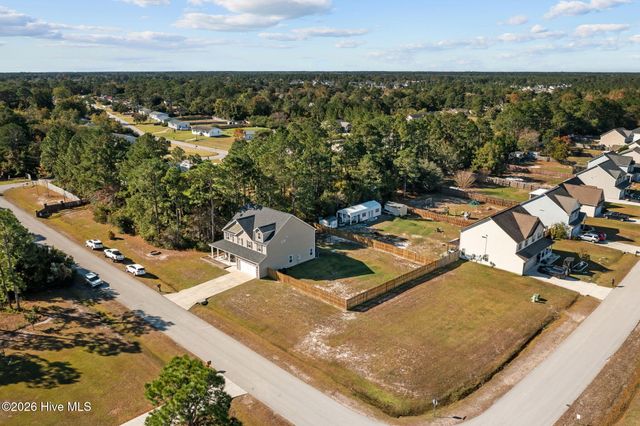 404 Kinroff Drive, Hubert, NC 28539