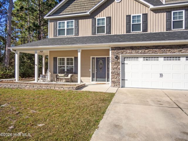 404 Kinroff Drive, Hubert, NC 28539