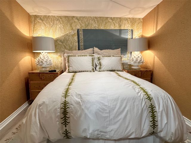 301 E Moonshine Road, Seymour, TX 76380