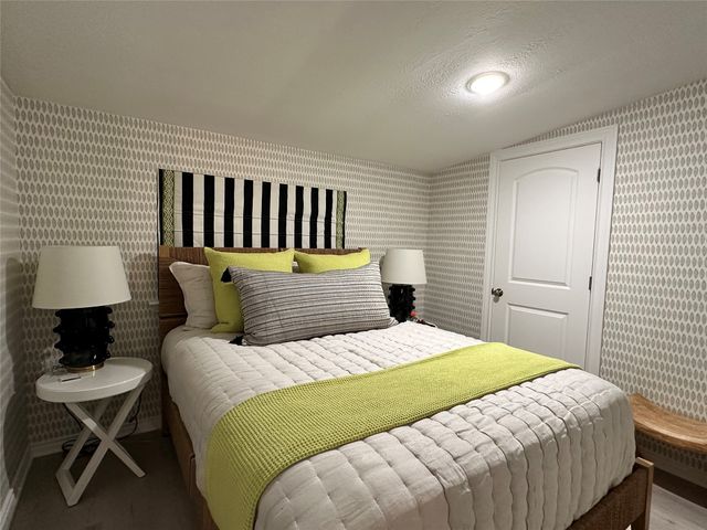 301 E Moonshine Road, Seymour, TX 76380