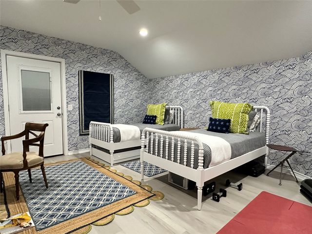 301 E Moonshine Road, Seymour, TX 76380