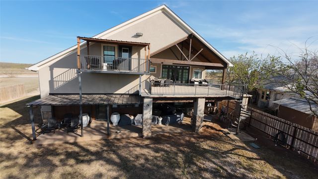 301 E Moonshine Road, Seymour, TX 76380
