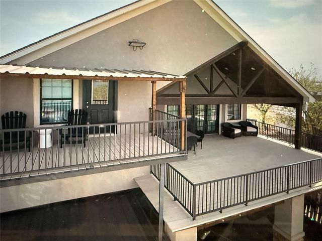 301 E Moonshine Road, Seymour, TX 76380