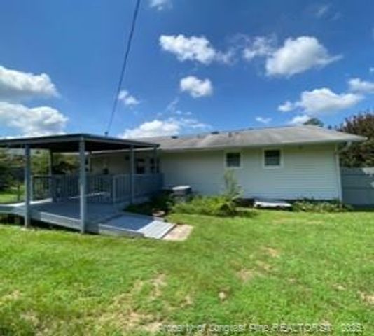 2101 W Brinkley Drive, Spring Lake, NC 28390