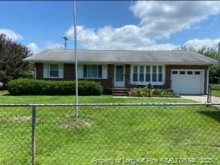 2101 W Brinkley Drive, Spring Lake, NC 28390
