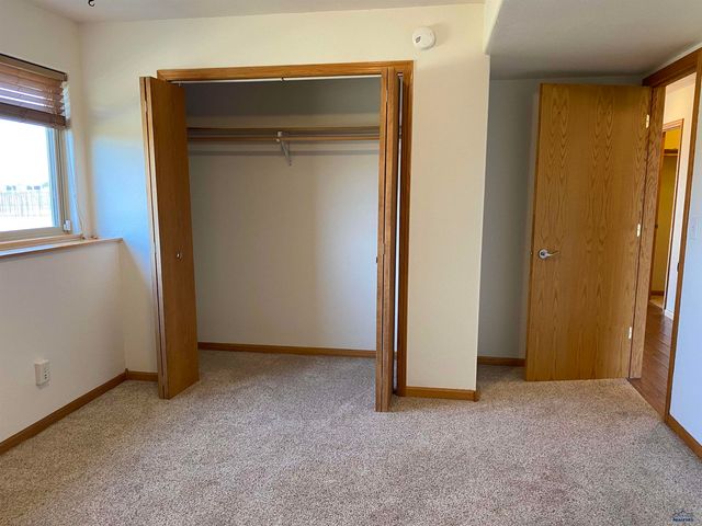 14826 CREEKSIDE DR, Box Elder, SD 57719