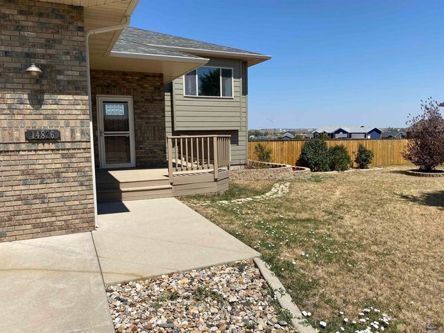 14826 CREEKSIDE DR, Box Elder, SD 57719