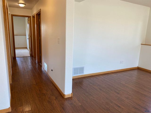 14826 CREEKSIDE DR, Box Elder, SD 57719