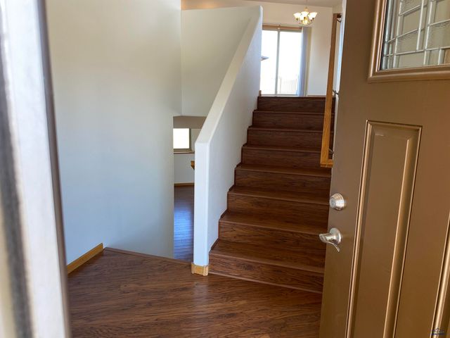 14826 CREEKSIDE DR, Box Elder, SD 57719