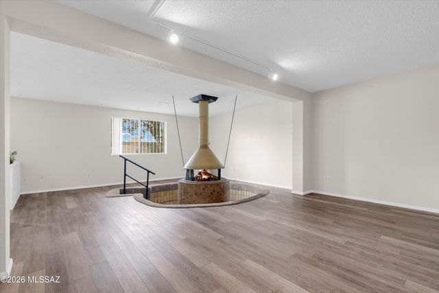 9343 E 6th Street, Tucson, AZ 85710