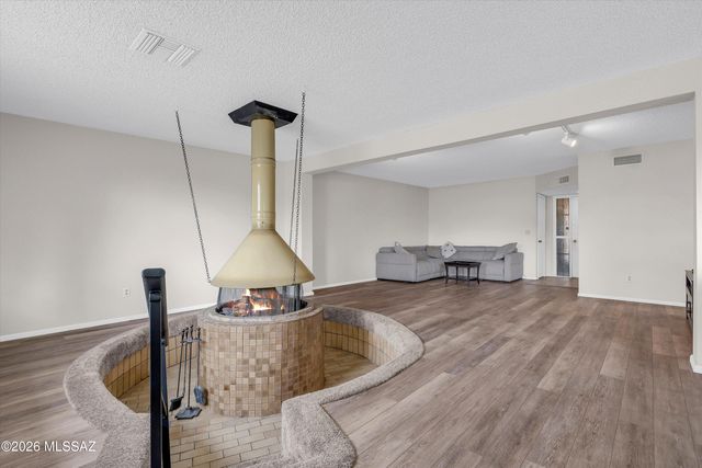 9343 E 6th Street, Tucson, AZ 85710