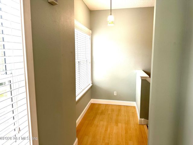 1723 FOREST LAKE Circle 3, Jacksonville, FL 32225