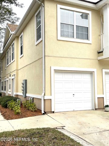 1723 FOREST LAKE Circle 3, Jacksonville, FL 32225