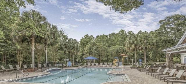 1723 FOREST LAKE Circle 3, Jacksonville, FL 32225