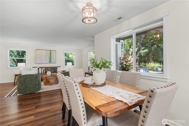12032 38th Avenue NE, Seattle, WA 98125