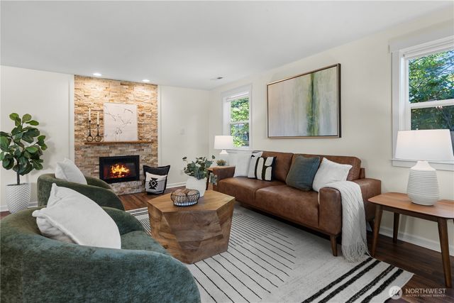 12032 38th Avenue NE, Seattle, WA 98125