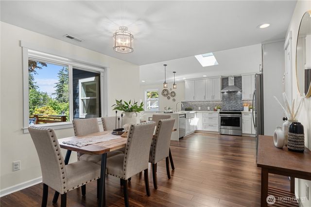 12032 38th Avenue NE, Seattle, WA 98125
