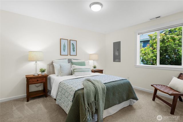12032 38th Avenue NE, Seattle, WA 98125