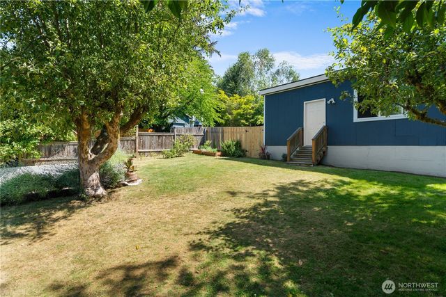 12032 38th Avenue NE, Seattle, WA 98125